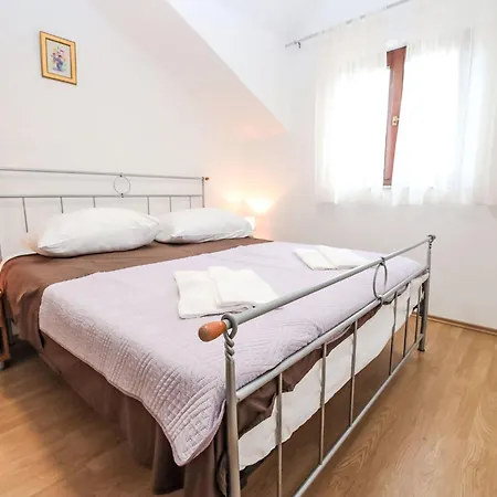 Gorana By Interhome *