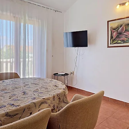 Dom wakacyjny Gorana By Interhome Mirce