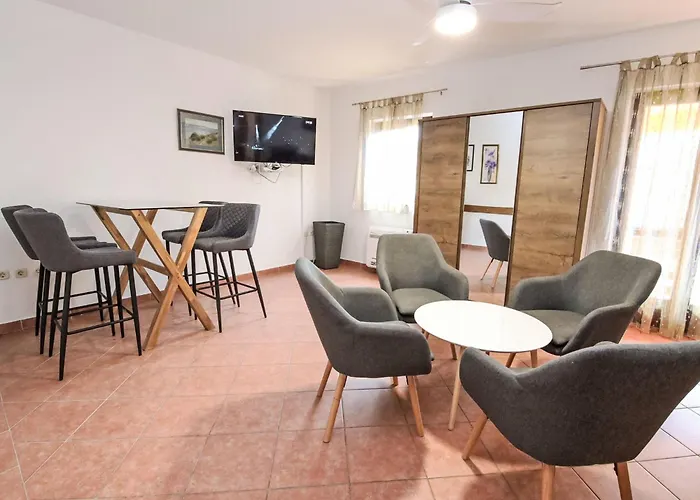 Semesterbostad Gorana By Interhome Mirce