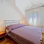 Gorana By Interhome Mirce