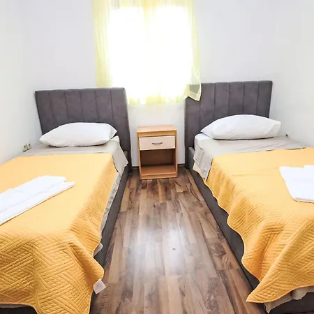 Gorana By Interhome *