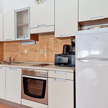 Gorana By Interhome Mirce