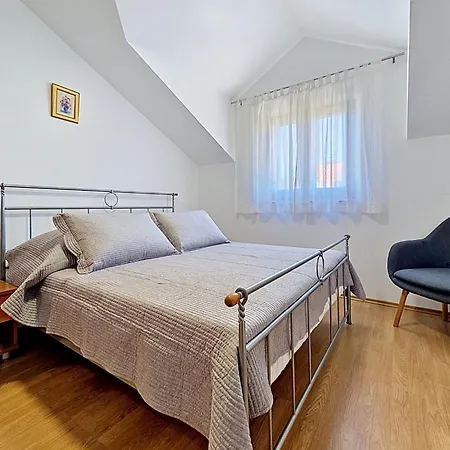 Gorana By Interhome